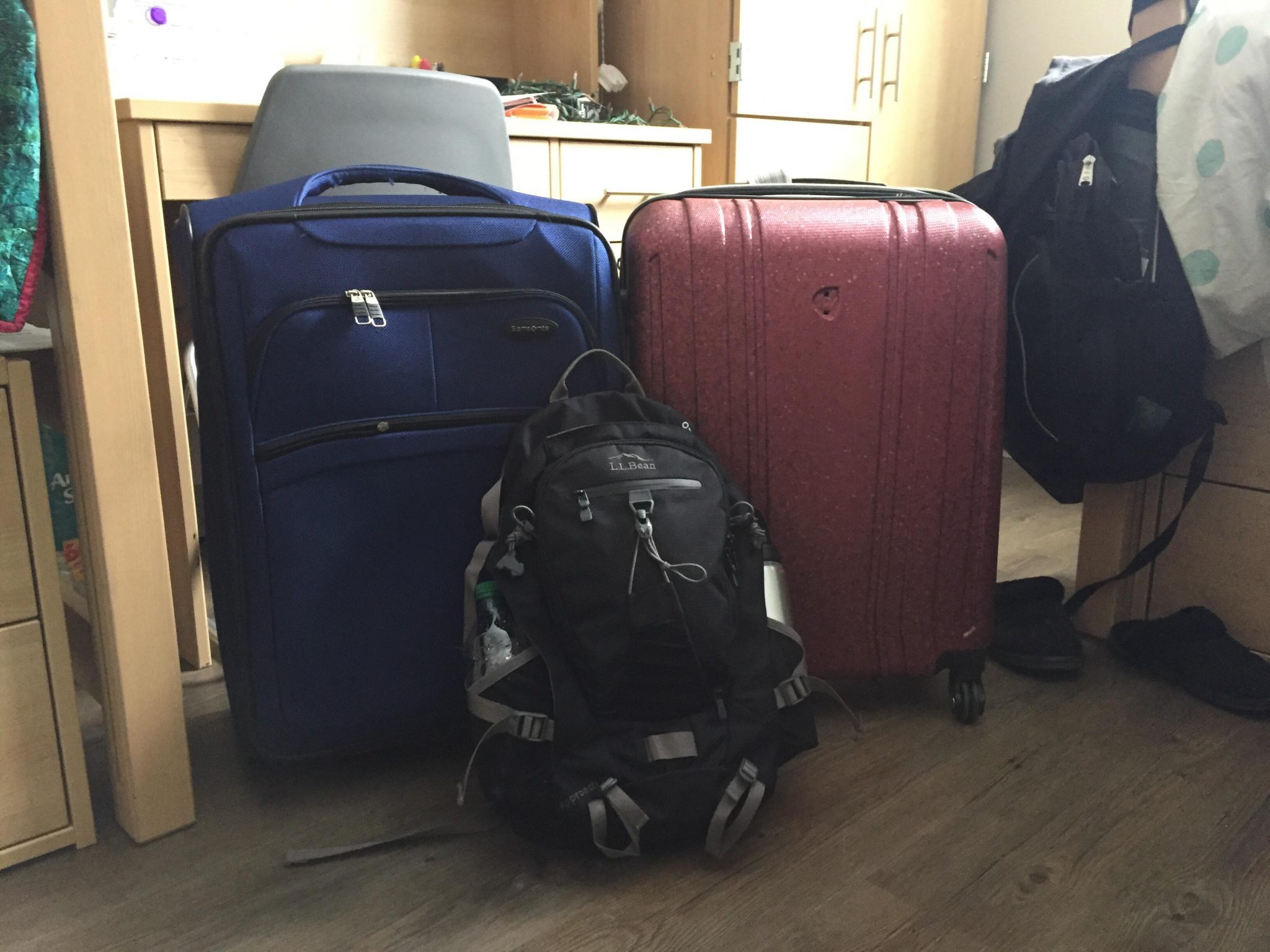 10 Packing Tips for Study Abroad | Penmen Press