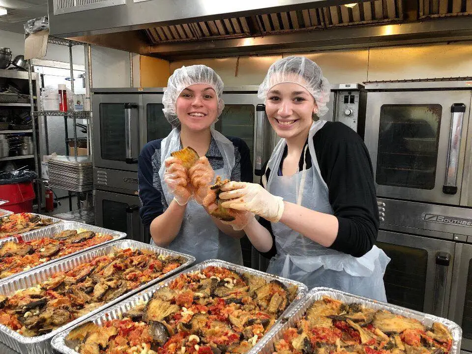 Alternative Break Locations Revealed: Travel and Serve with CCEL