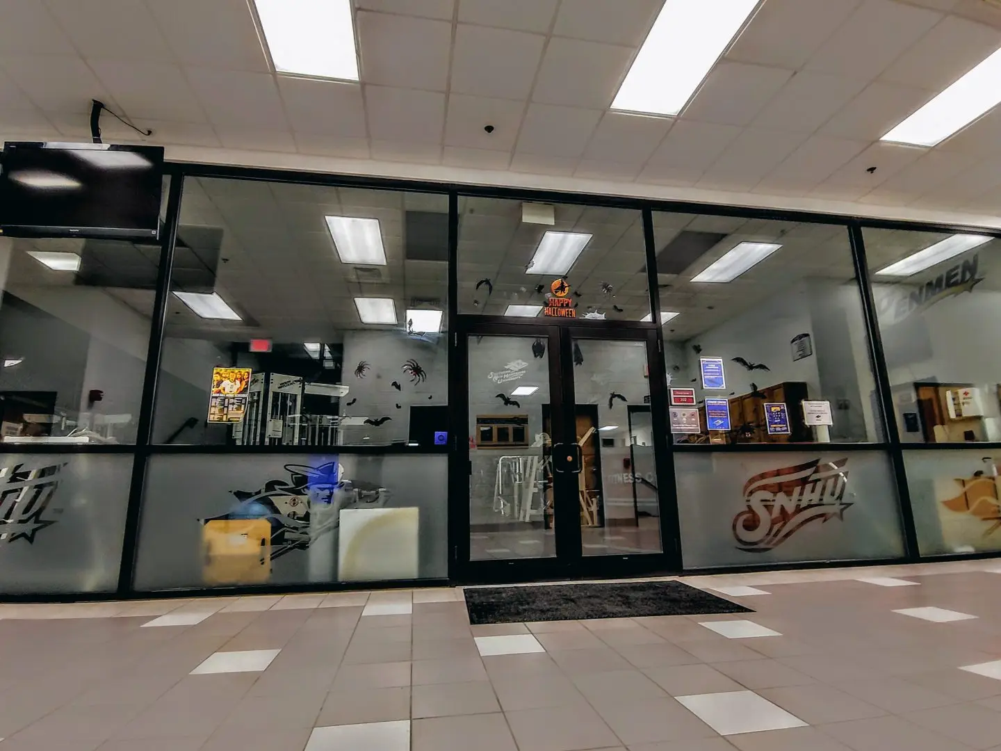 Weekend Gym Hours Limit Student Exercise