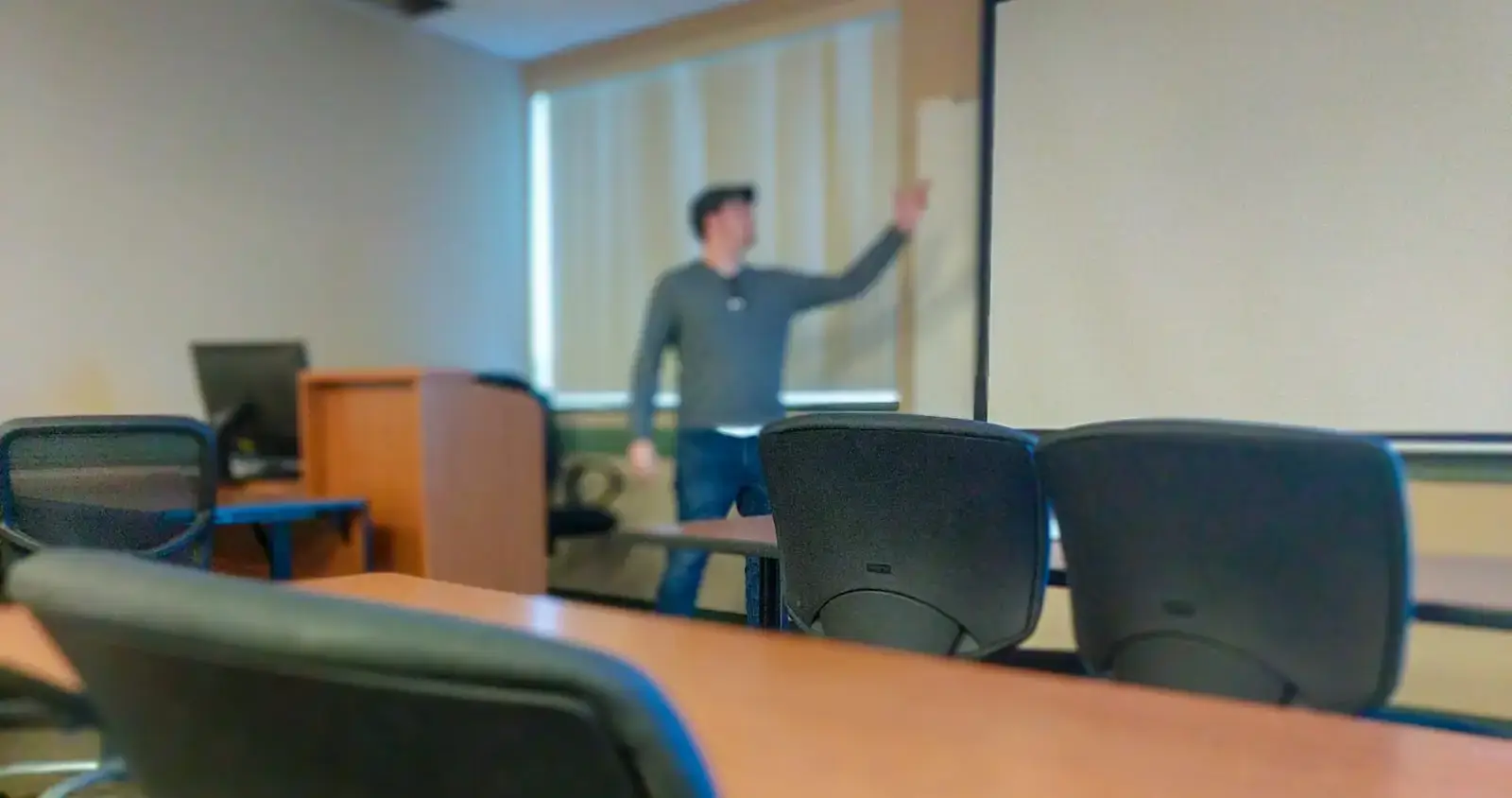 Should Students be Required to Attend Class?