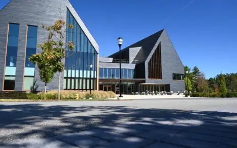SNHU Paul LeBlanc Hall