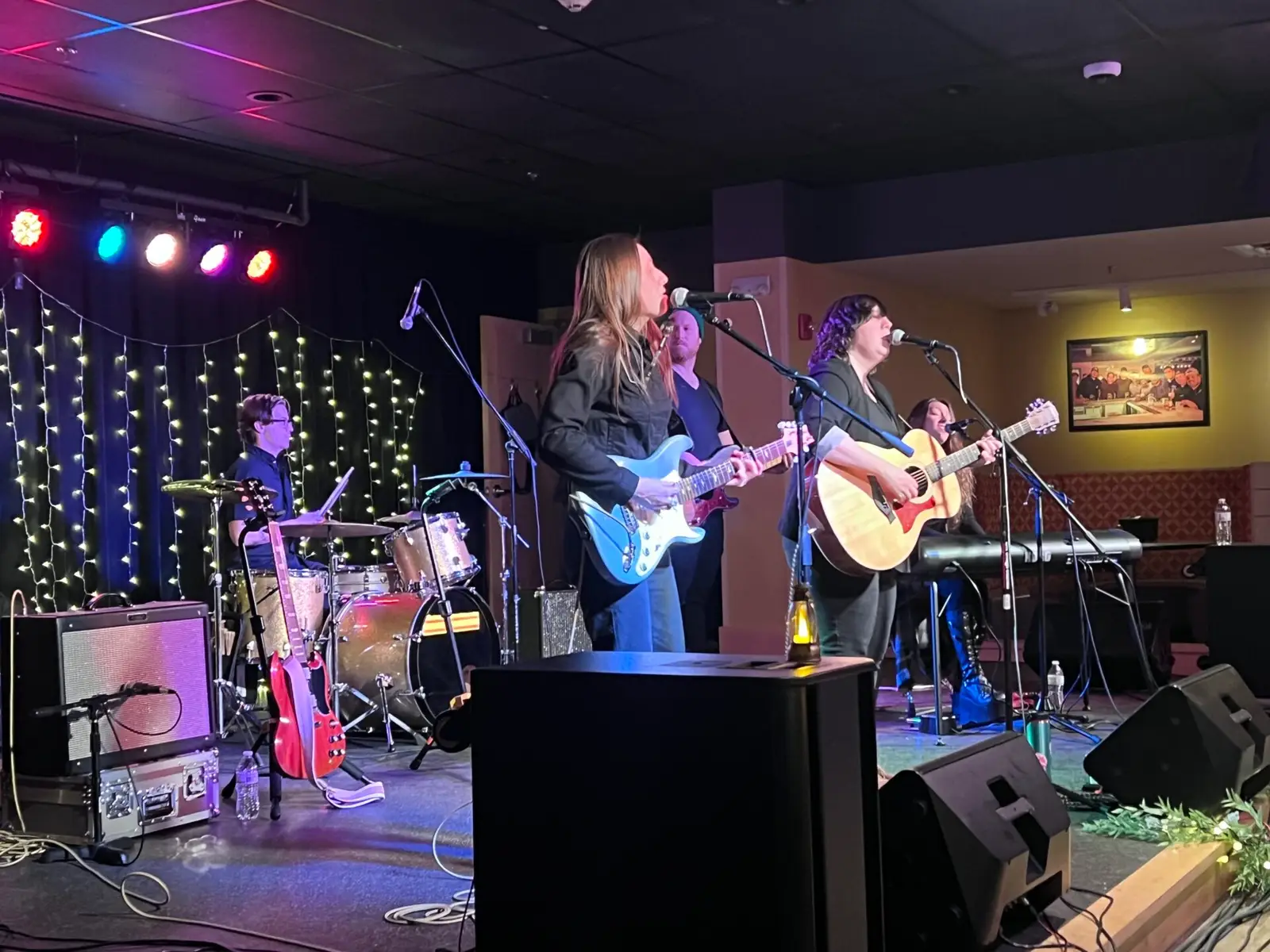 SNHU Concert Series: The Wolff Sisters & Stone Strangers